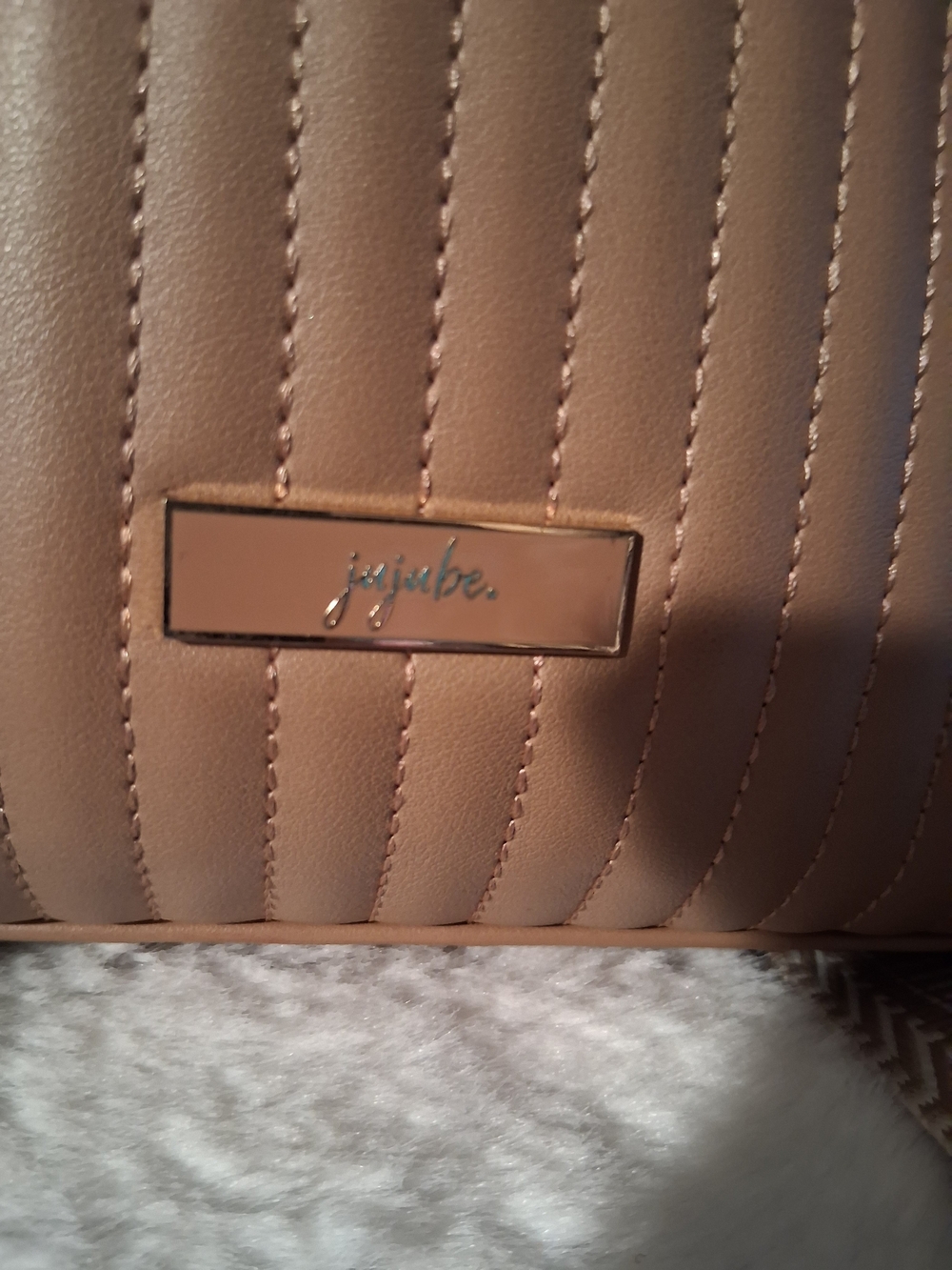 Ju-Ju-Be Quilted Tan Crossbody Bag with Metallic Logo
